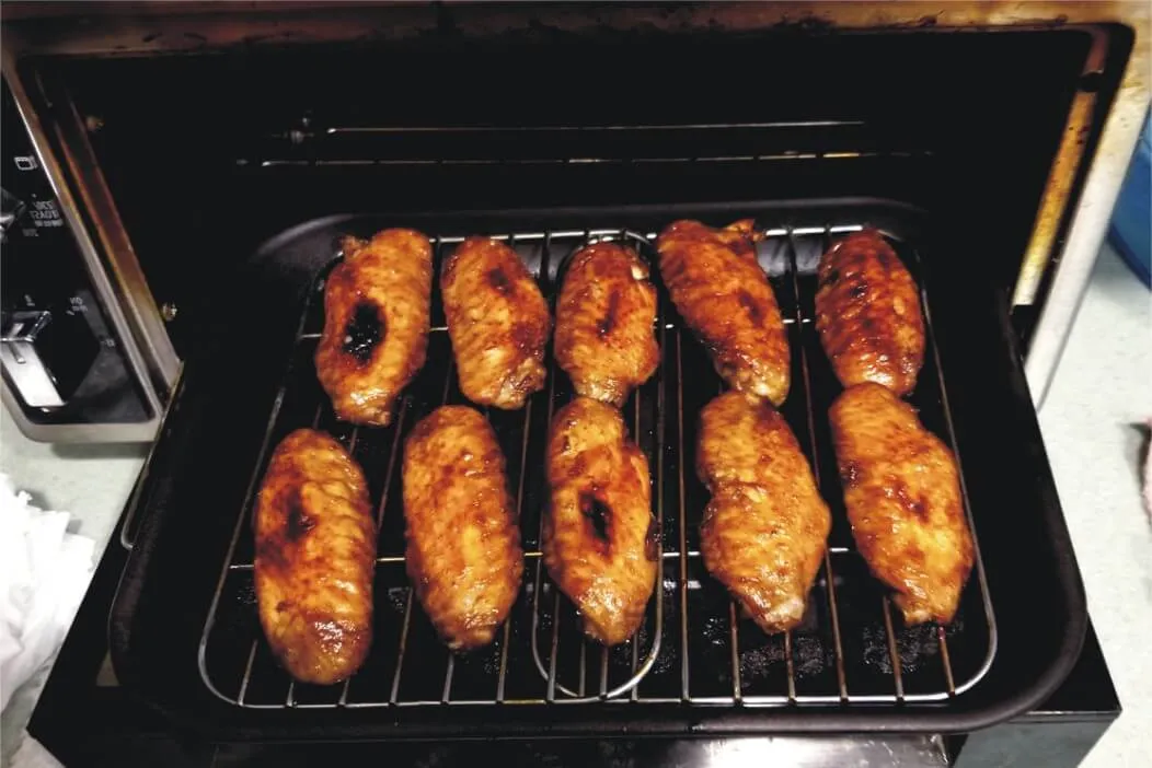 Reheating wings in a Toaster